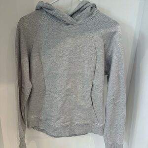Lululemon gray sweatshirt / size 8